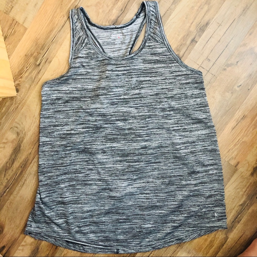 LAST CHANCE Danskin Gray Workout tank top shirt size M - NWOT